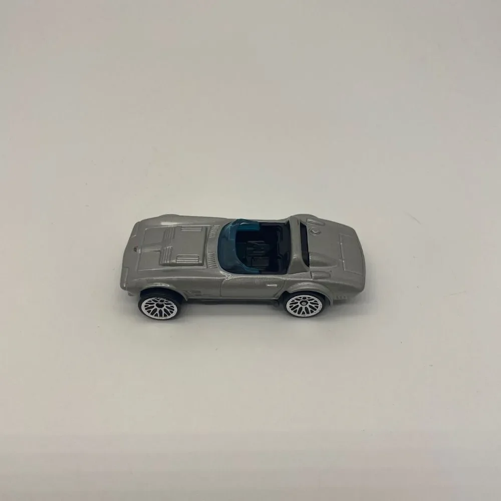 ‎2014 Hot Wheels 53 Corvette Convertible Gray